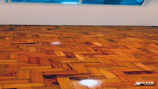 Aplicação de Bona em Tacos