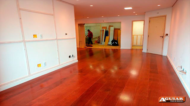 Aplicação de resina bona<