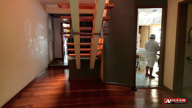 Acabamento em Assoalho de Madeira