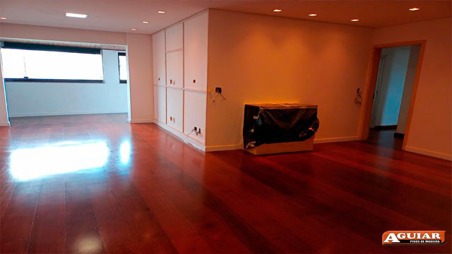 Aplicação de resina bona