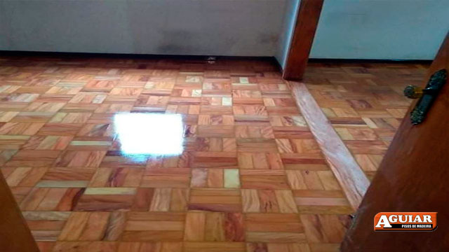 Calafetação com cola pu