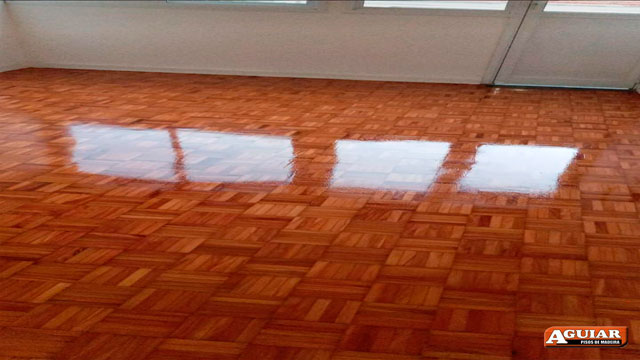 Aplicação de bona em tacos